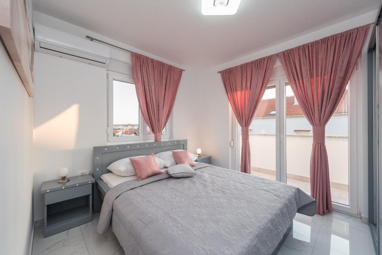 Villa Jana Luxury Apartments Novalja Exterior foto